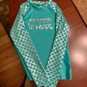 More Than Magic girls’ long sleeve swim shirt, L